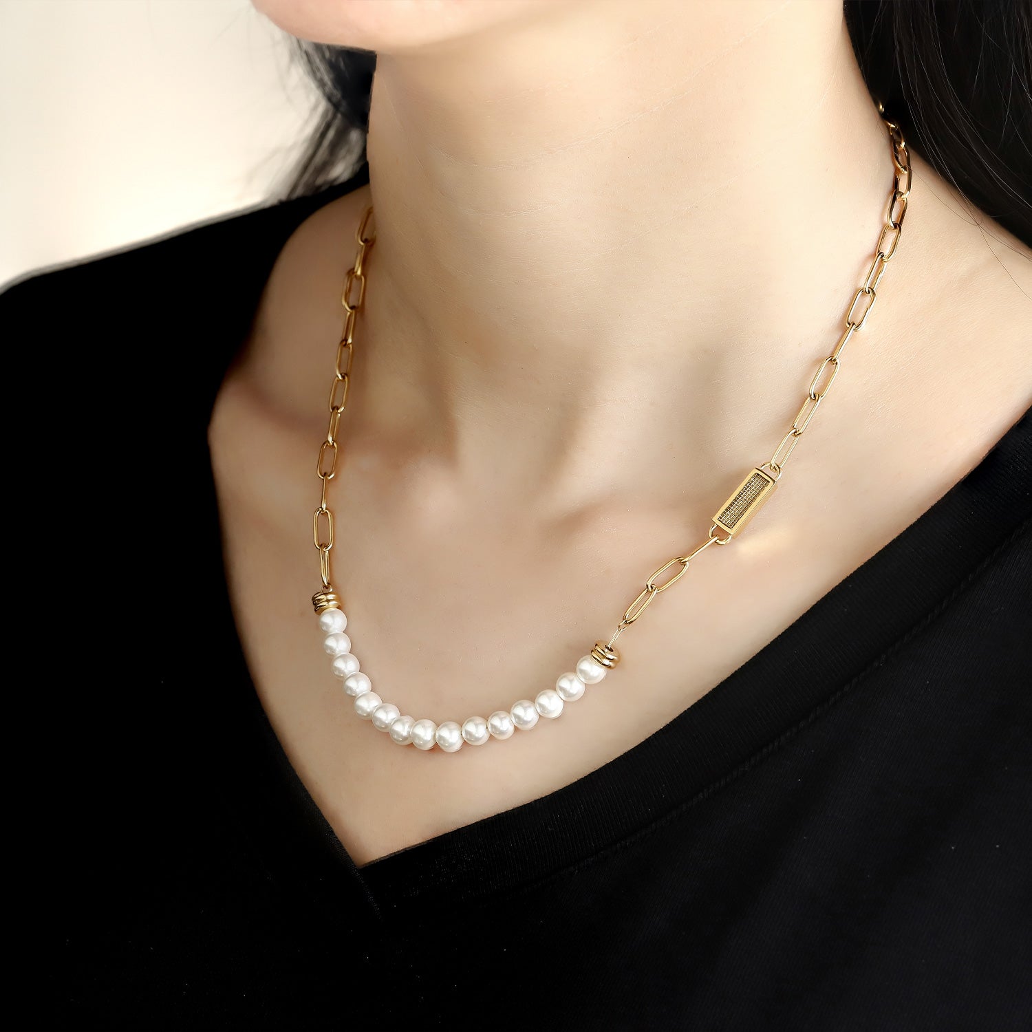 Pearl Embrace Necklace 14K Gold Plated