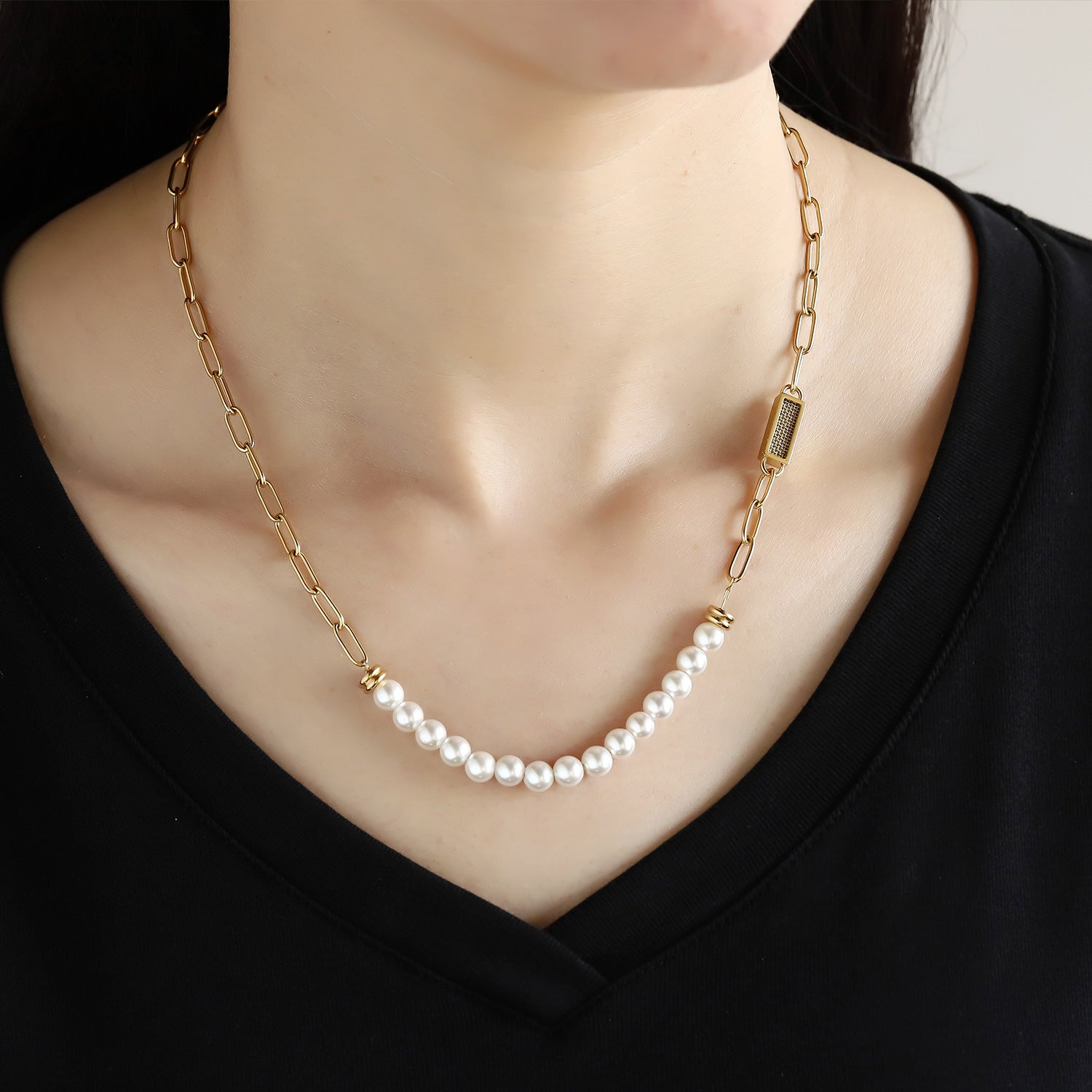 Pearl Embrace Necklace 14K Gold Plated